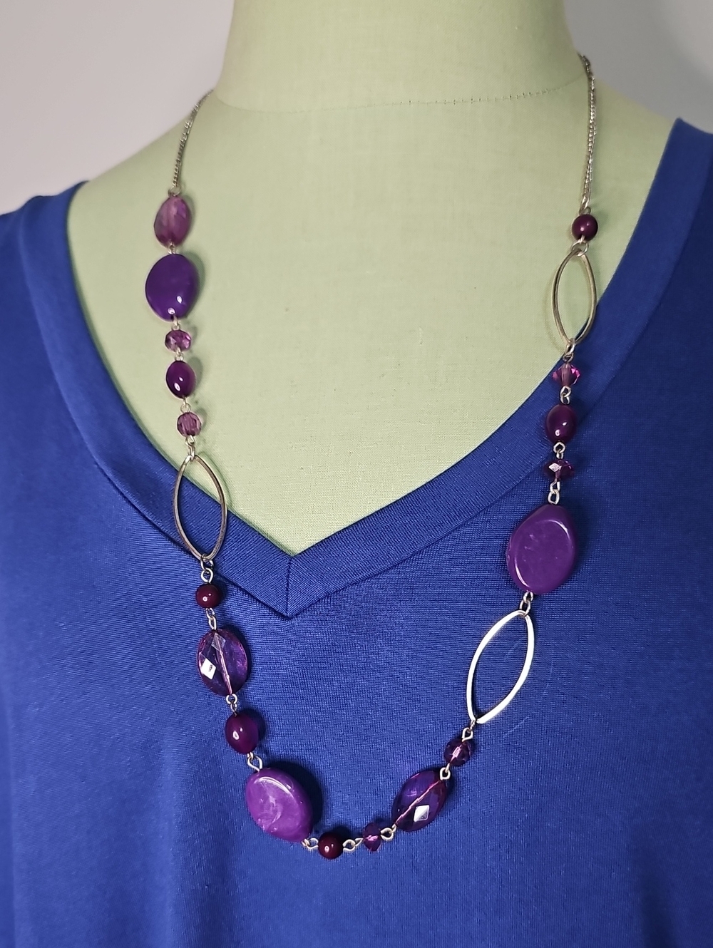 Purple Bead and Silver Link Long Necklace - Women's Fashion